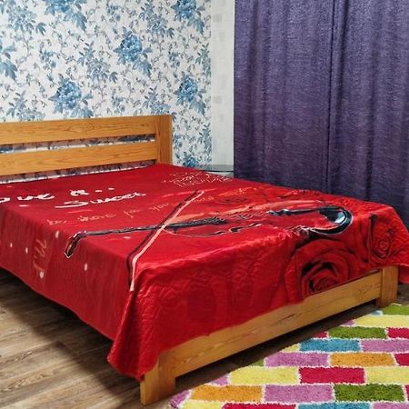 Yanovskogo 1K Shin Apartamento Kirovograd Exterior foto