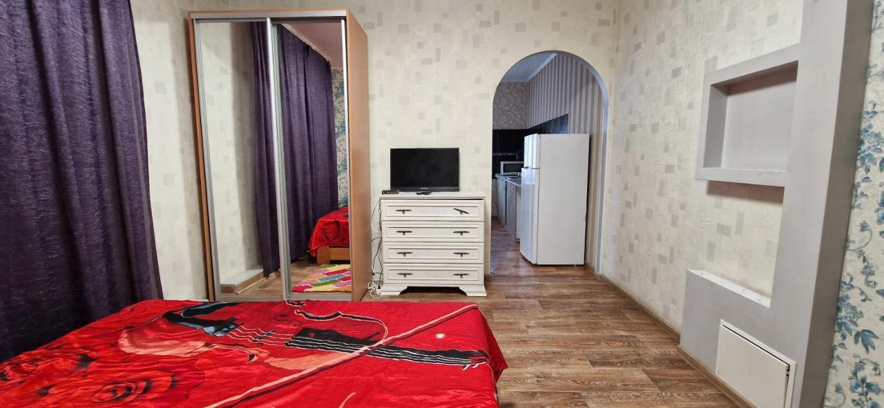 Yanovskogo 1K Shin Apartamento Kirovograd Exterior foto