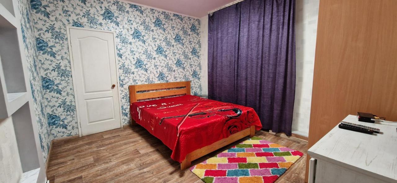 Yanovskogo 1K Shin Apartamento Kirovograd Exterior foto